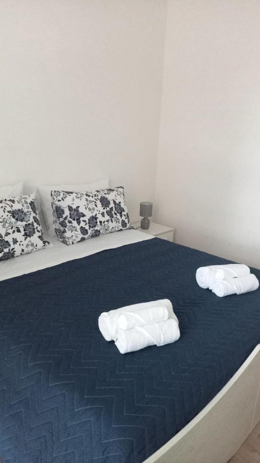 Calliope Apartment *